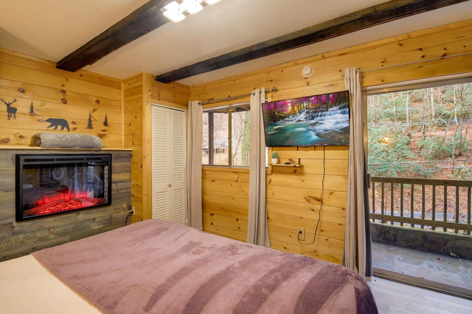 Gatlinburg A-Frame Home With Hot Tub Near Parkway Zewnętrze zdjęcie