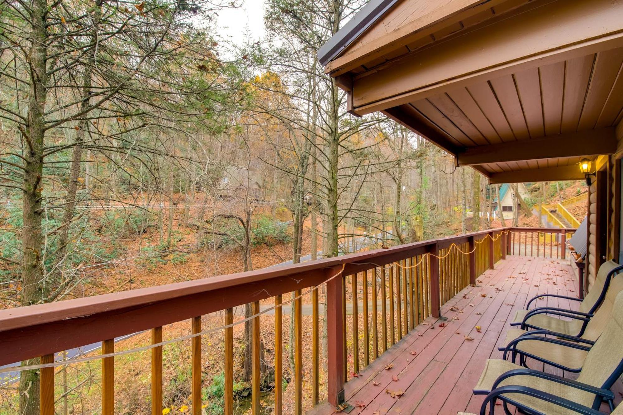 Gatlinburg A-Frame Home With Hot Tub Near Parkway Zewnętrze zdjęcie