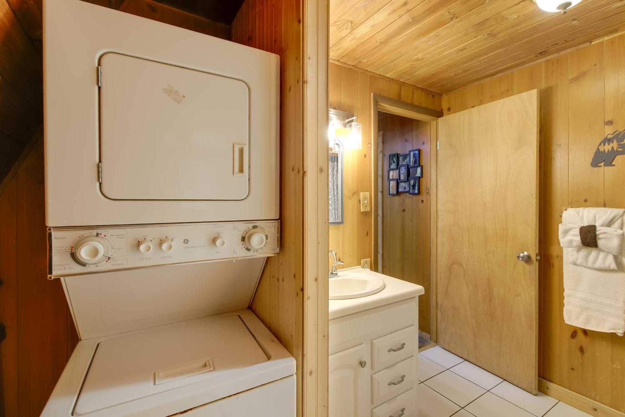 Gatlinburg A-Frame Home With Hot Tub Near Parkway Zewnętrze zdjęcie