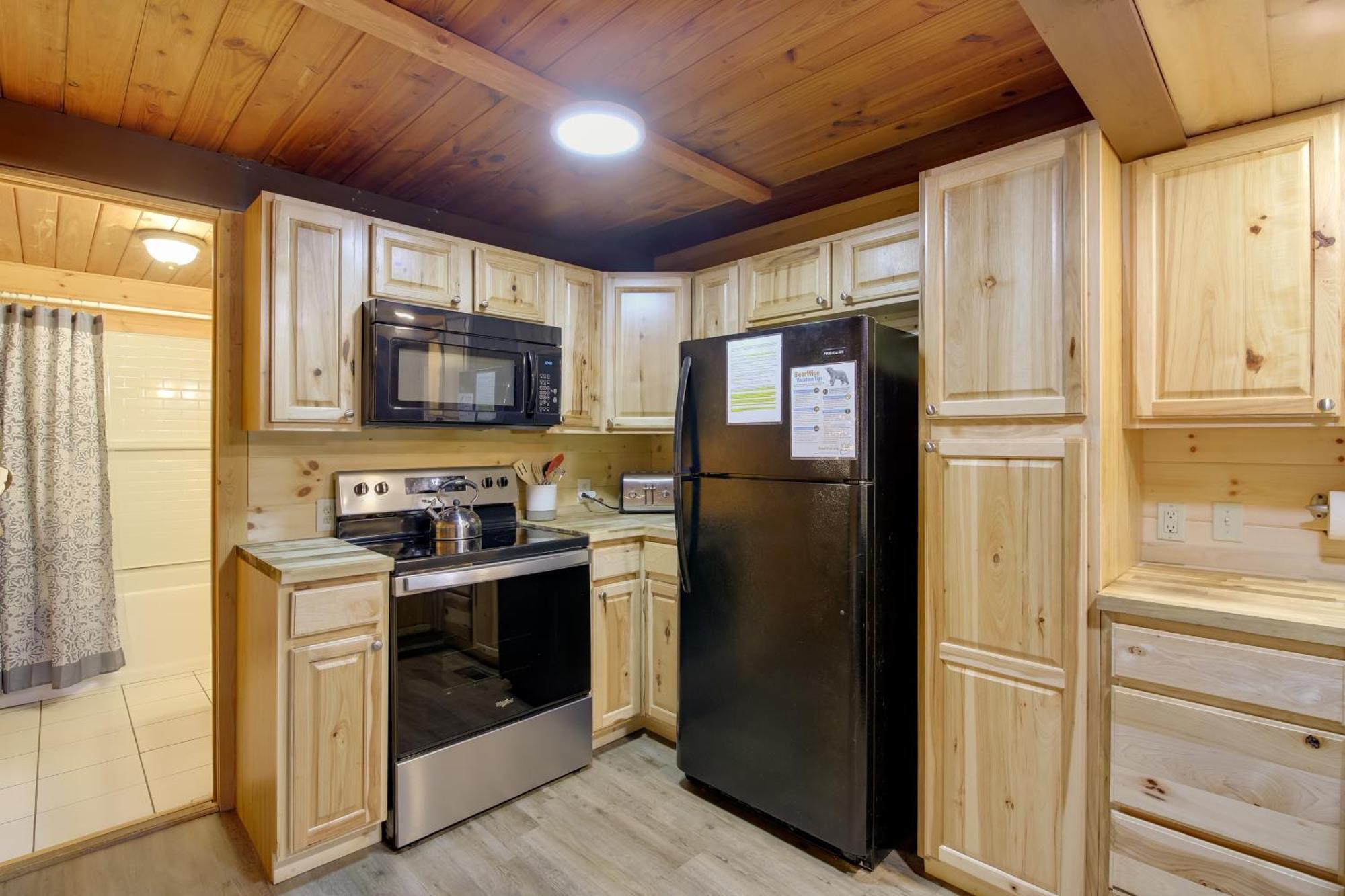 Gatlinburg A-Frame Home With Hot Tub Near Parkway Zewnętrze zdjęcie