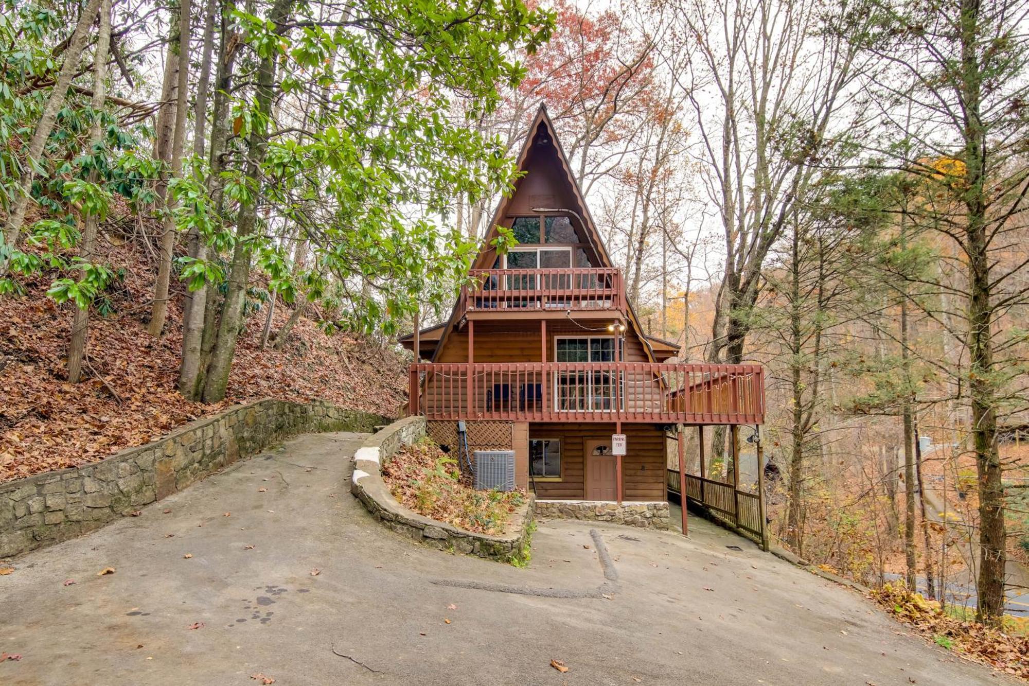 Gatlinburg A-Frame Home With Hot Tub Near Parkway Zewnętrze zdjęcie